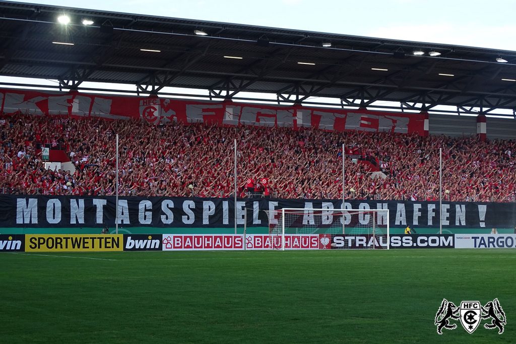 DFB Pokal 1. Runde: Hallescher FC vs. VFL Wolfsburg