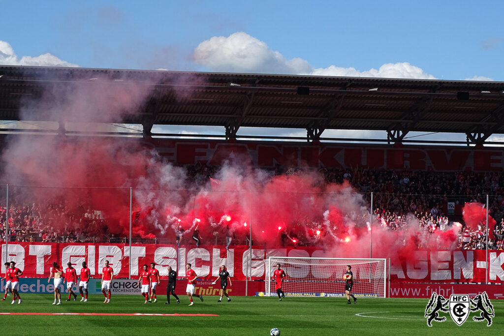 36. Spieltag: Hallescher FC vs. SV Unterhaching